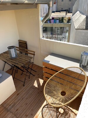 Outdoor dining - Townhouse Terrace Beauduc, Arles (Arles)