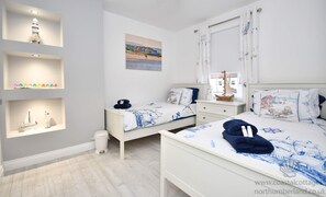 2 chambres, fer et planche à repasser, lit parapluie, Wi-Fi gratuit