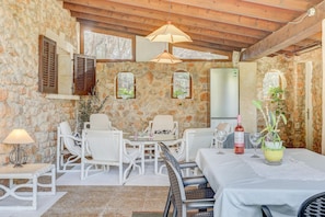 Dining - El Ranchon by Rentallorca (Port de Pollença)