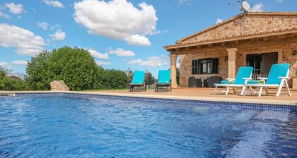 Son Rossinyol by Rentallorca