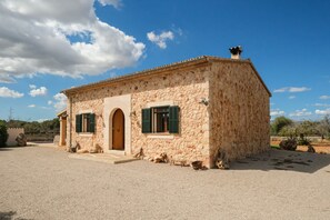 Exterior - Son Rossinyol by Rentallorca (Sineu)