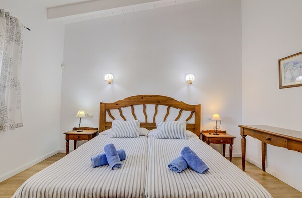 6 chambres, fer et planche Ă repasser, Wi-Fi gratuit, draps fournis