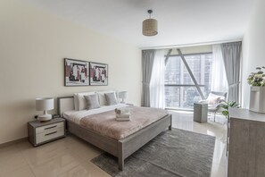 Comfort Apartment | 1 bedroom, iron/ironing board, free WiFi - HiGuests - Park Towers (Dubai)
