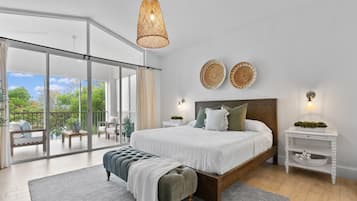 3 slaapkamers, een strijkplank/strijkijzer, reisbedje, gratis wifi