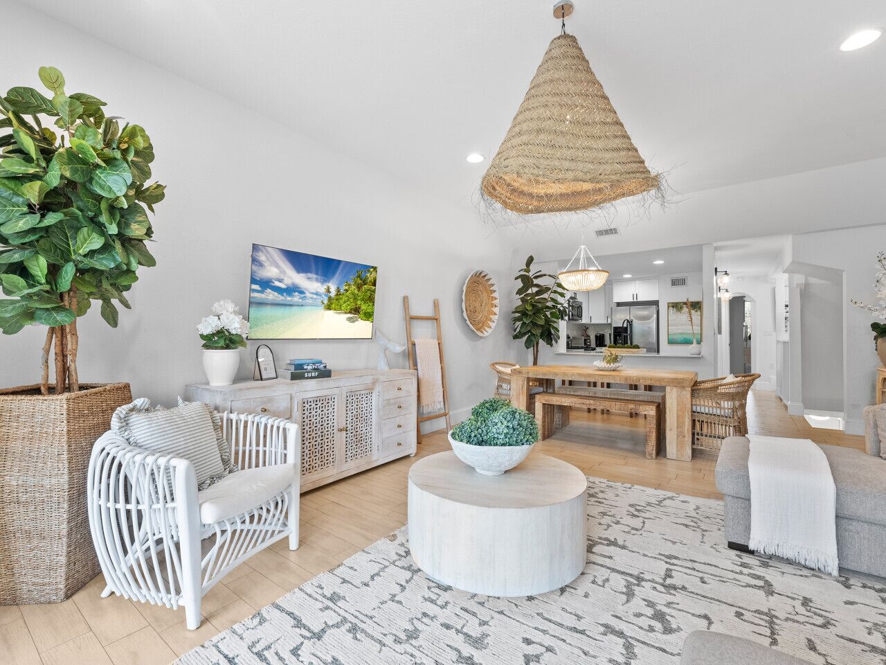 Smart TV, table football