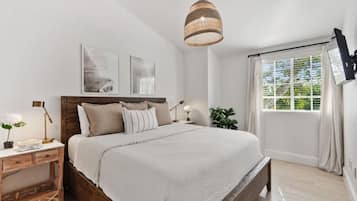 3 chambres, fer et planche à repasser, lit parapluie, Wi-Fi gratuit