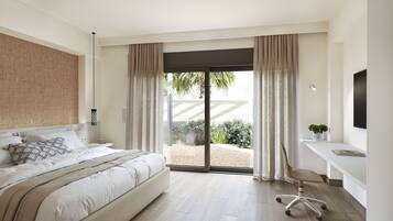 Ropa de cama hipoalergénica, caja fuerte, escritorio