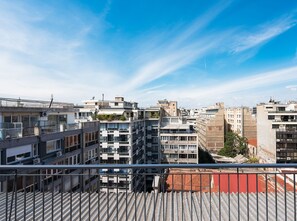City view from property - Skysphere Nilie Hospitality MGMT (Thessaloniki)