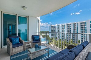Property grounds - Destin Oasis: 2BR King Ste | Poolside & Gulf View! (Destin)