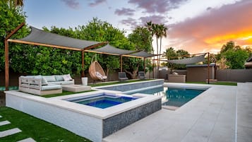 Outdoor pool, a heated pool