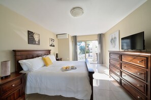 5 chambres, fer et planche à repasser, lit parapluie, Wi-Fi gratuit