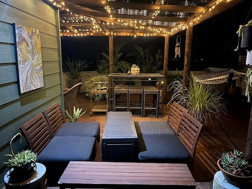 1166 on Booner - Hawks Nest, Roof top garden tranquility