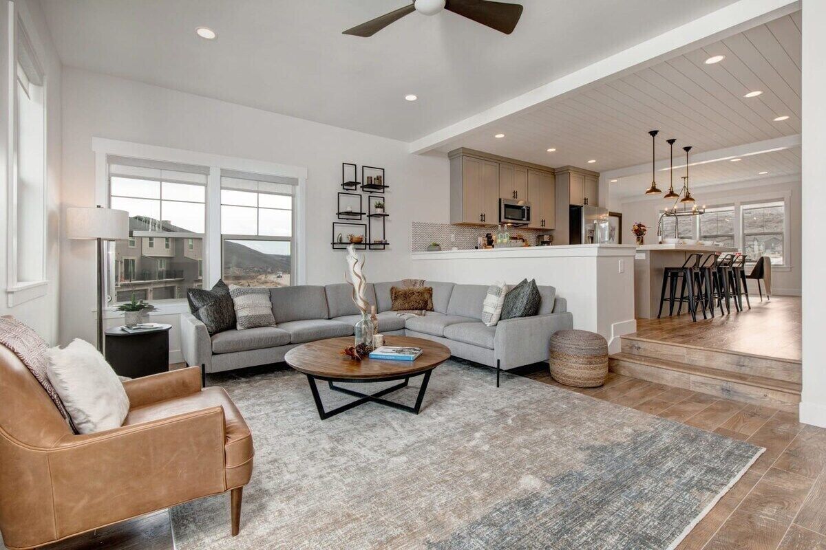 Alpine Adventure Haus! 4BR Townhome 15m to Main