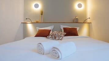 Triple Room | Premium bedding, desk, bed sheets