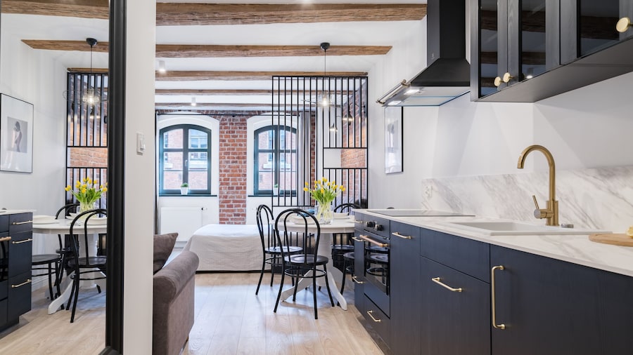 ミオドバ ファクトリア 7