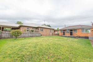 Exterior - Haven on Hill - Modern & Charming, Touch of Pink (Orange)