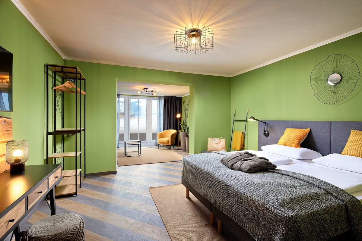 Minibar, in-room safe, desk, blackout curtains