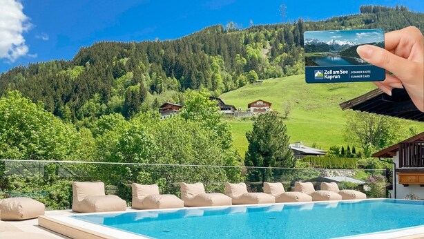 A poolside view with a summer card for Zell am See Kaprun. - ever.grün Kaprun (Kaprun)