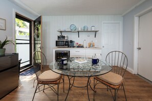 Dining - Plymouth private ocean front oversized suite on the bluff of Cape Cod Bay (Plymouth)