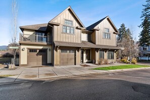 Exterior - Downtown Condo on Railway  | 2 Bed, 2 Bath (Whitefish)