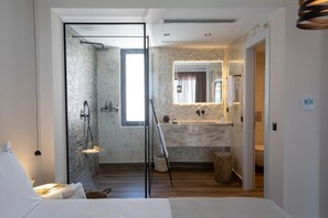 2 chambres, fer et planche à repasser, Wi-Fi, literie fournie