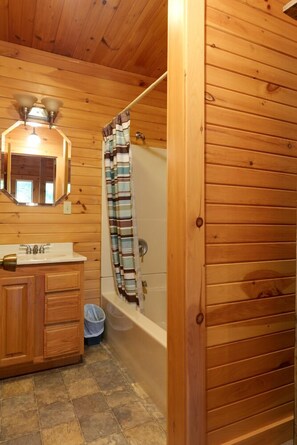 Shower, hair dryer, towels, toilet paper - Eagle Bend Lodge-center of Pine Creek Rail Trail (Brown Township)