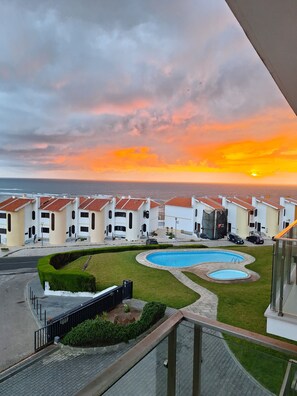 المنطقة المحيطة بالمنشأة