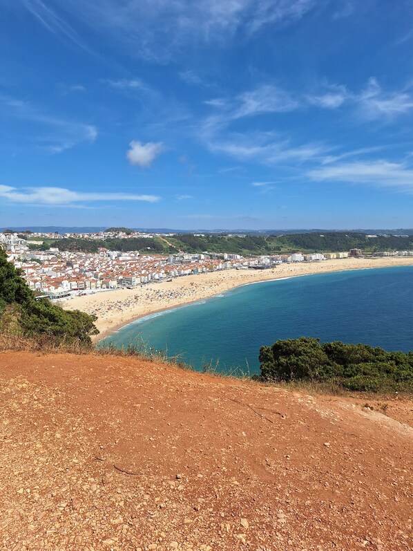 Beach nearby, sun loungers, beach towels - Amazing Views of Lagoa and Sea!!! (Foz do Arelho)