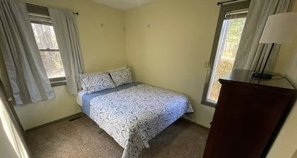 Island Retreat Cottage Overlooking 5 acre Lake on 20 acre Nature Preserve