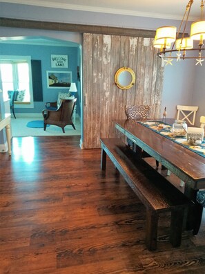 Games room - Spacious Home In Lake City, MN With "Dramatic Views" Of Lake Pepin! (Lake City)