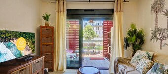 T2 – Ti Patio II**** – Saint-Pierre Downtown 