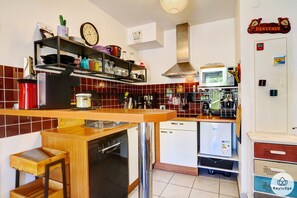 Kühlschrank, Ofen, Herdplatte, Geschirrspüler