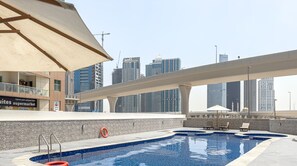 Outdoor pool - Marco Polo - Stunning 1 BR With Full Marina View Huge Balcony (Dubai)