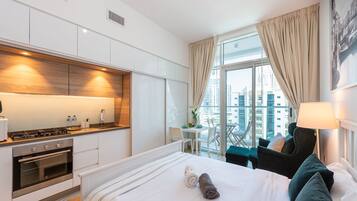 Studio | Private kitchen | Fridge, microwave, oven, stovetop