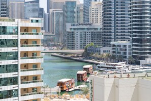 Exterior - Marco Polo - Studio with Marina View + Huge Balcony in Marina (Dubai)