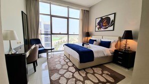 1 habitación, escritorio, tabla de planchar con plancha y wifi gratis 