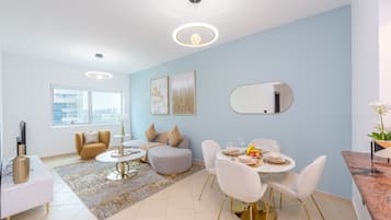 Apartment | Living area | 32-inch Smart TV with cable channels, TV