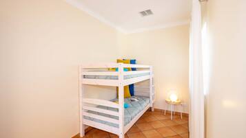 6 habitaciones y caja de seguridad en la habitación