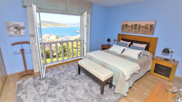 Room - VILA MARUJA CORME  . (Ponteceso)