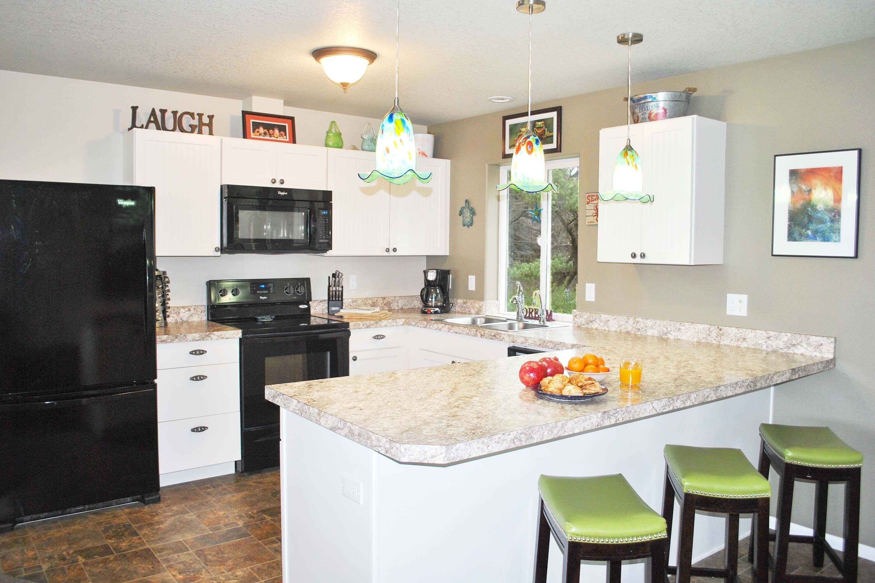 冰箱、微波炉、烤箱、炉灶