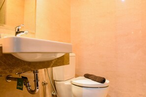 Oda | Banyo | Duş, ücretsiz banyo/kozmetik ürünleri, havlu