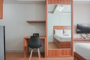 Interior - Best Homey Elegant Studio Room at Amethyst Apartment (Jakarta)