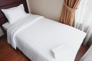 2 bedrooms, free WiFi, bed sheets - 2BR Prestige Dharmawangsa Essence Apartment Suites (Jakarta)