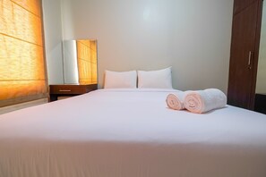 Room | 3 bedrooms, free WiFi, bed sheets - Strategic 2BR at Sudirman Park Apartment (Jakarta)