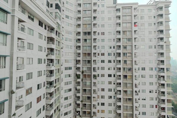 Exterior - Relaxing 2BR at Sudirman Park Apartment (Jakarta)