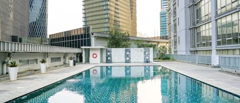 Kolam renang outdoor