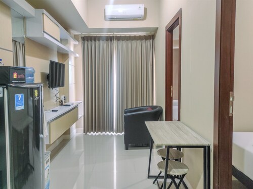 Comfy and Tidy 2BR at Vida View Apartment