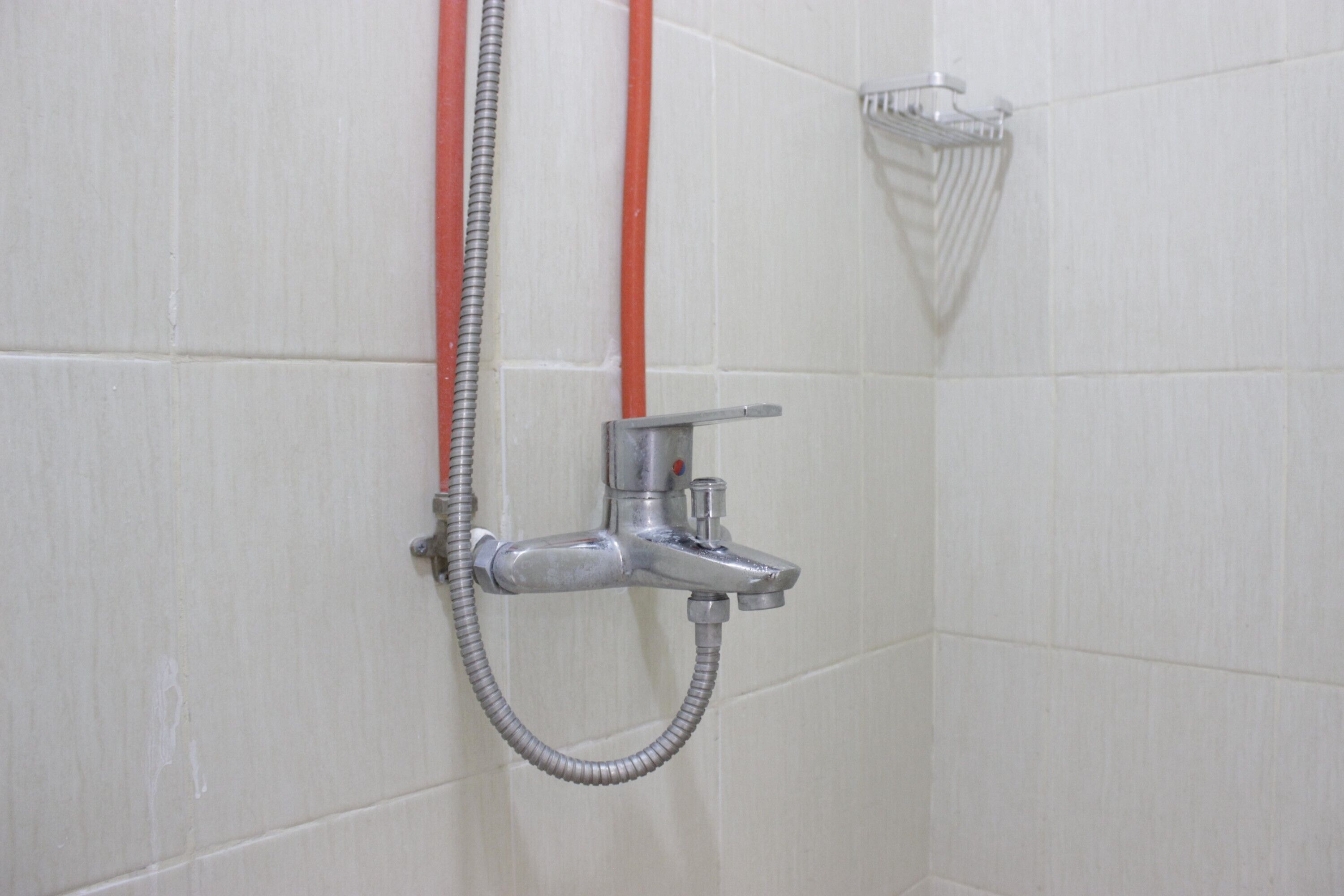 Room | Bathroom | Shower, free toiletries, towels