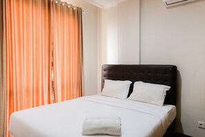 1 bedroom, free WiFi, bed sheets - Comfy 1BR Asatti Apartment at Vanya Park BSD (Pagedangan)