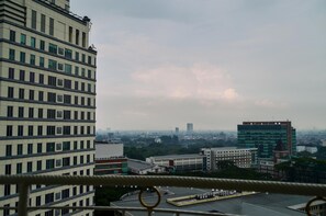 الإطلالة من المنشأة